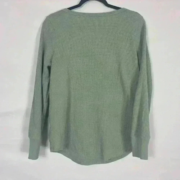 Old Navy Scoop Neck Long Sleeve Half Button Cuff Sleeve Thermal Top - Picture 3 of 7